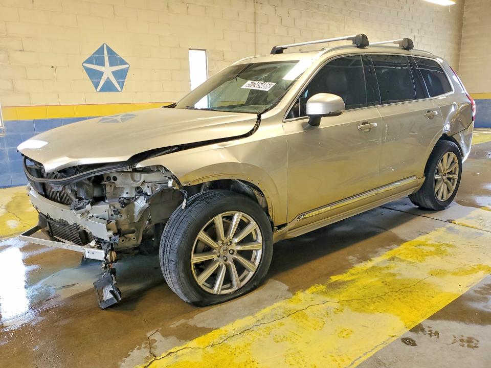 2018 VOLVO XC90 T6